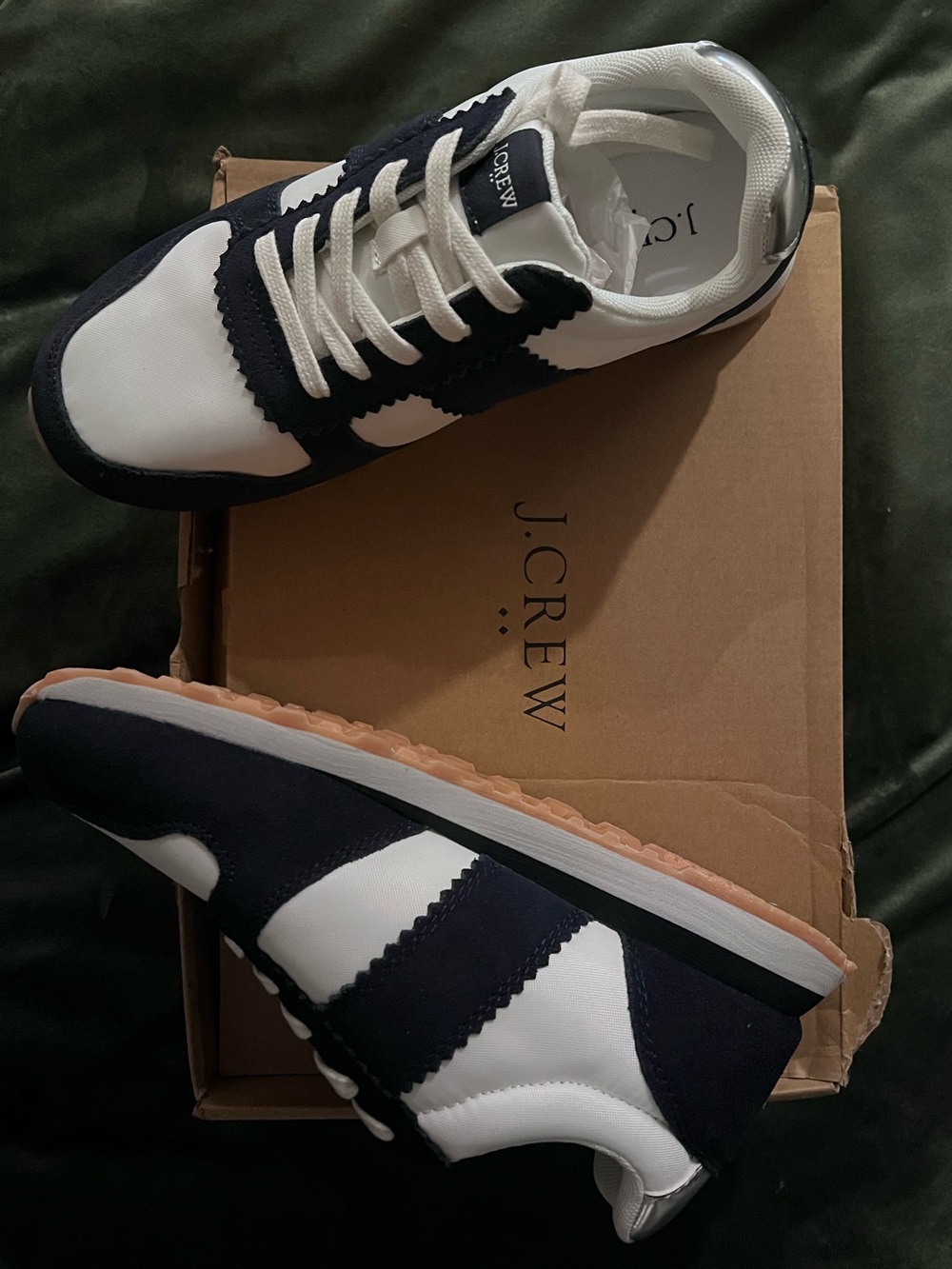 NIB - Size 7 - J. Crew Women’s Navy & White Retro Runner Sneakers - Picture 5 of 6